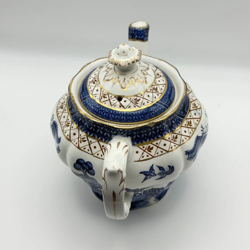 Vintage Booths Real Old Willow A8025 Teapot Blue White Gold Gilt England 6.5